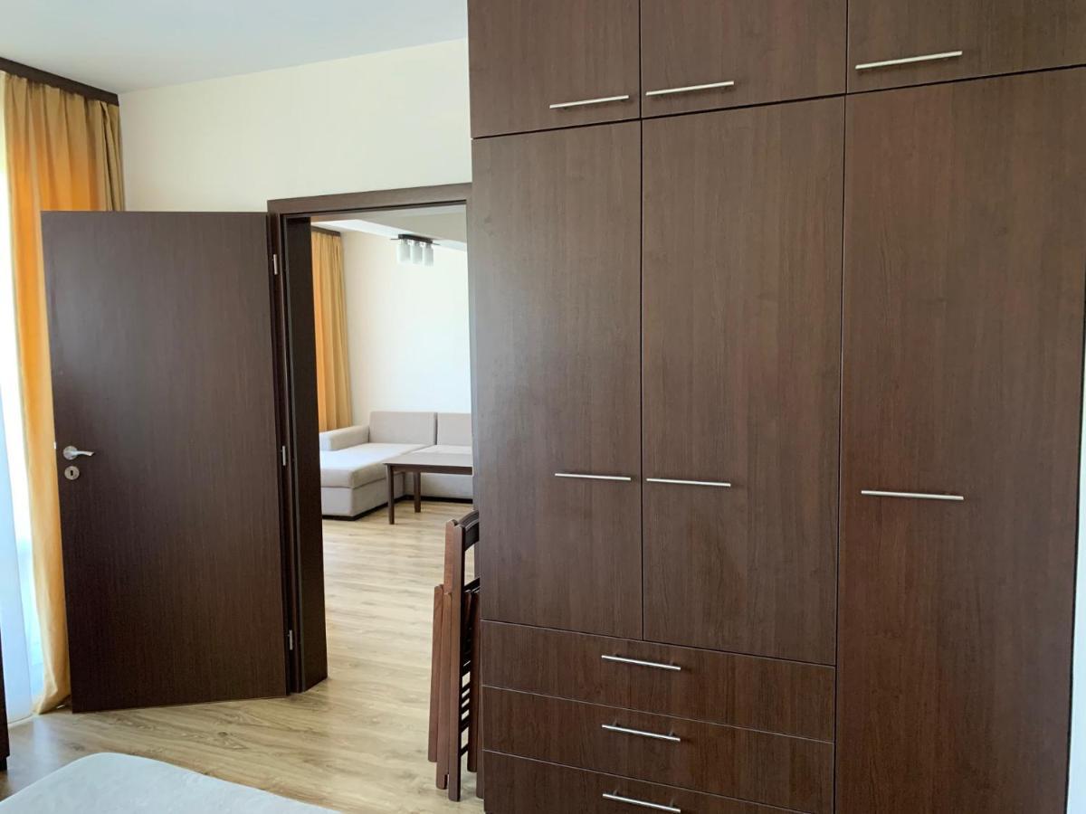 Аппартамент Pines Beach Resort Byala  Esterno foto