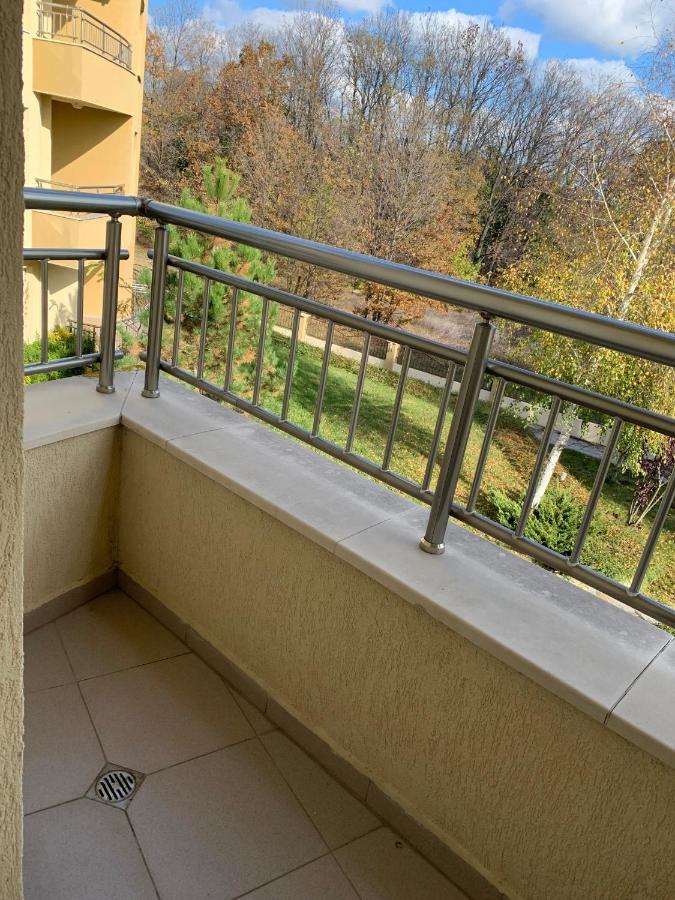 Аппартамент Pines Beach Resort Byala  Esterno foto